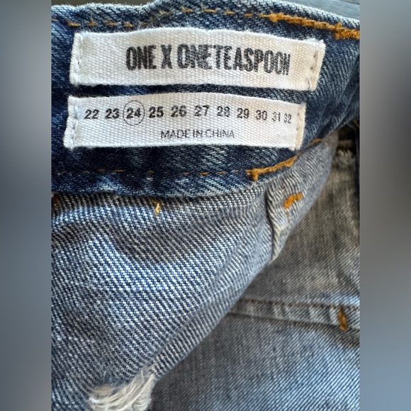 One Teaspoon Blue Distressed Denim Pencil Skirt 24 EUC - Picture 5 of 6